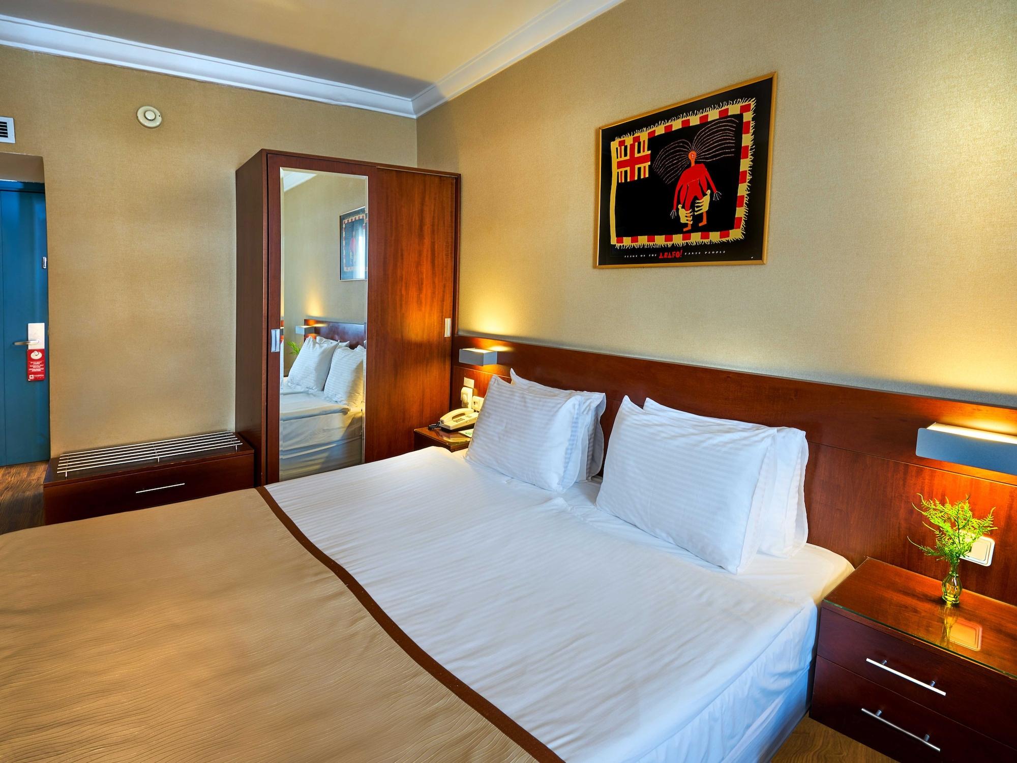 Feronya Hotel Stambuł Zewnętrze zdjęcie